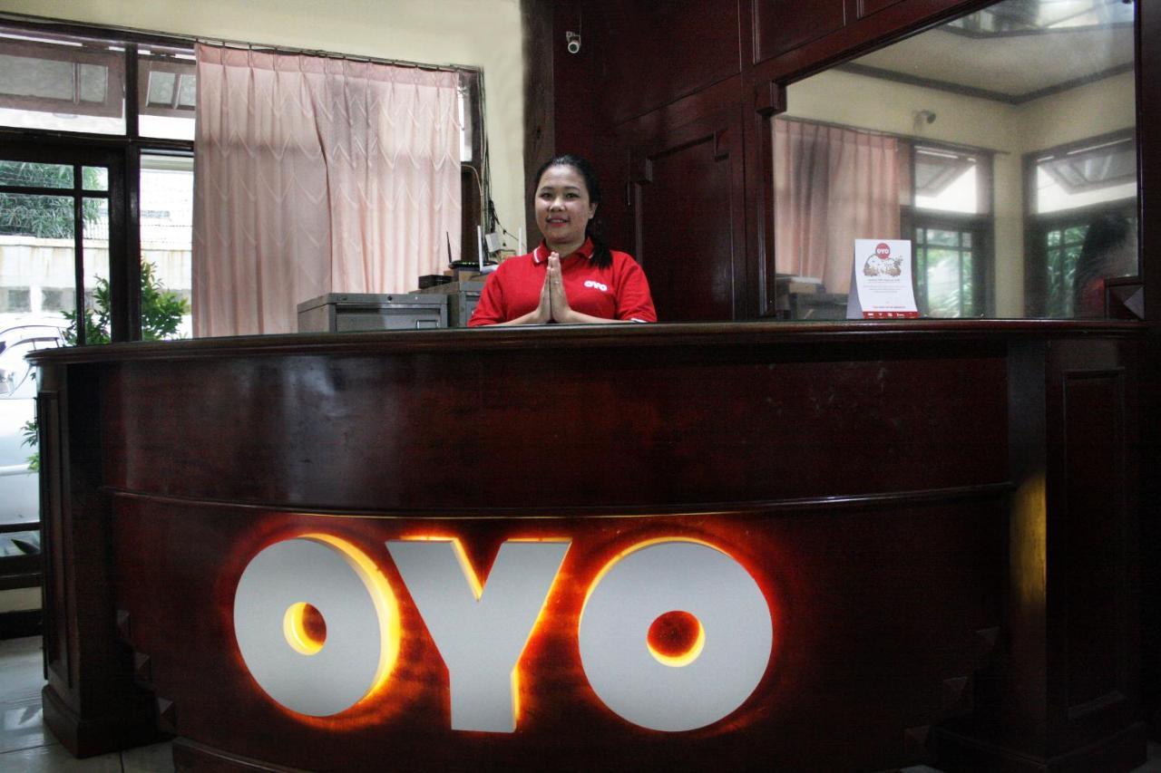 Vaccinated Staff - Oyo 181 Wisma Bintang Hotel Jakarta Exterior photo