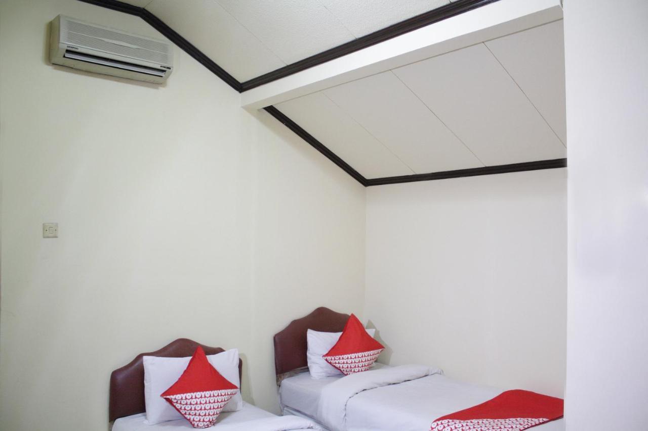 Vaccinated Staff - Oyo 181 Wisma Bintang Jakarta Exterior photo